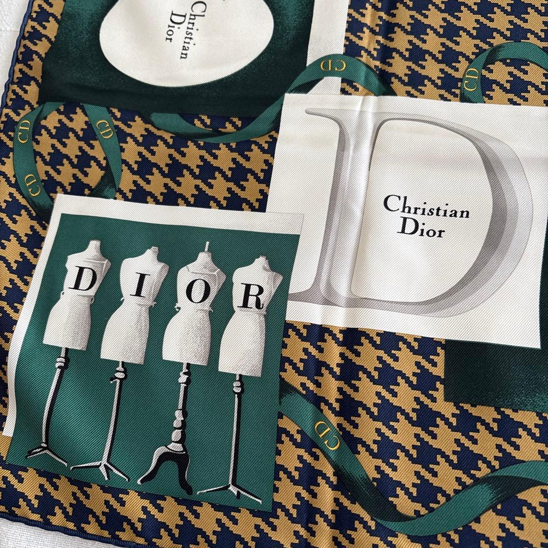 イタリア製　Christian Dior シルク　スカーフ　千鳥格子　ディオール