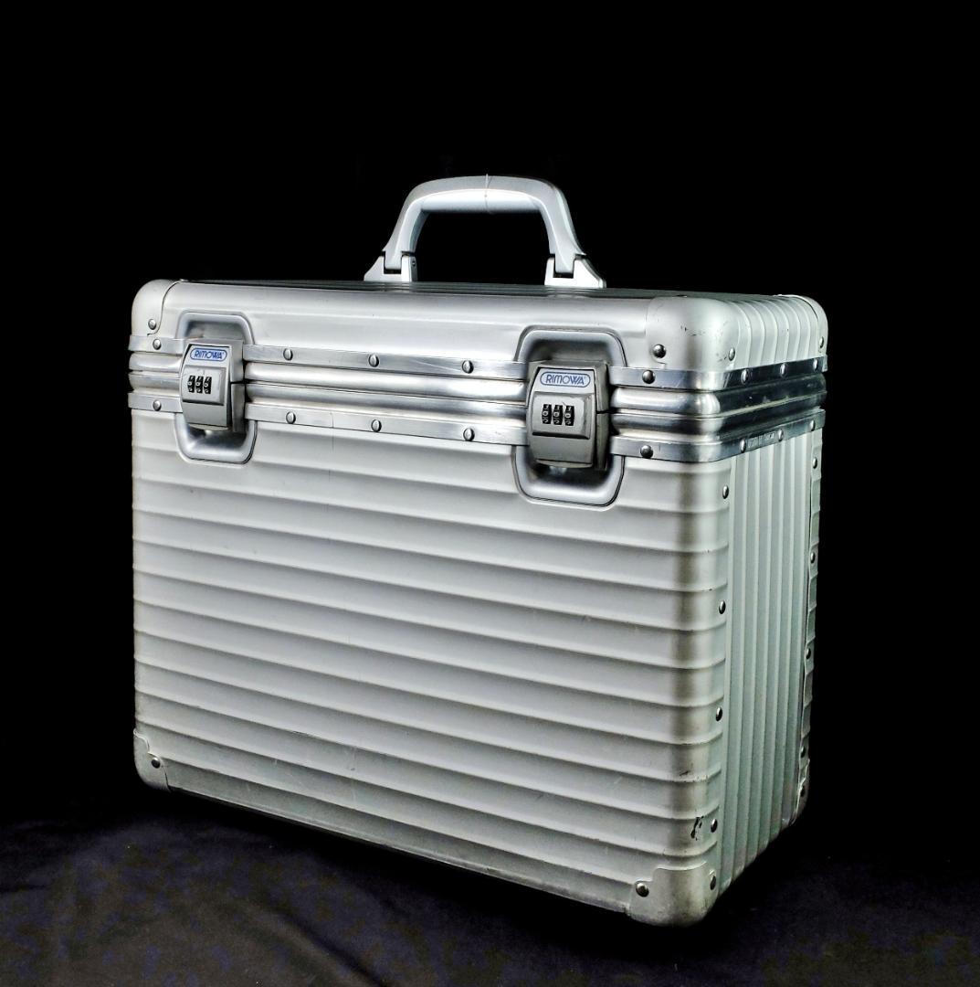 リモワ 950.44『パイロット』ケース 38Lアルミ XL (1402)