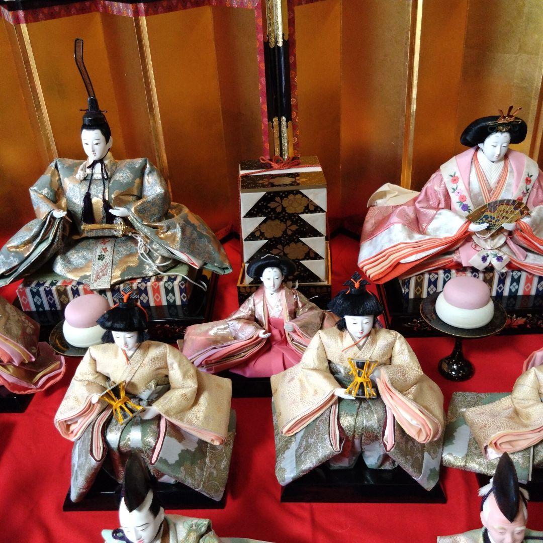 雛人形　七段飾り
