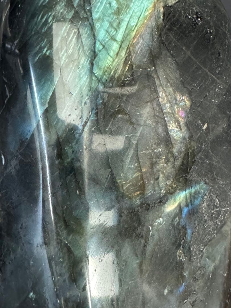 【高品質】ラブラドライト フリーフォーム 自立OK レインボーシラー◎