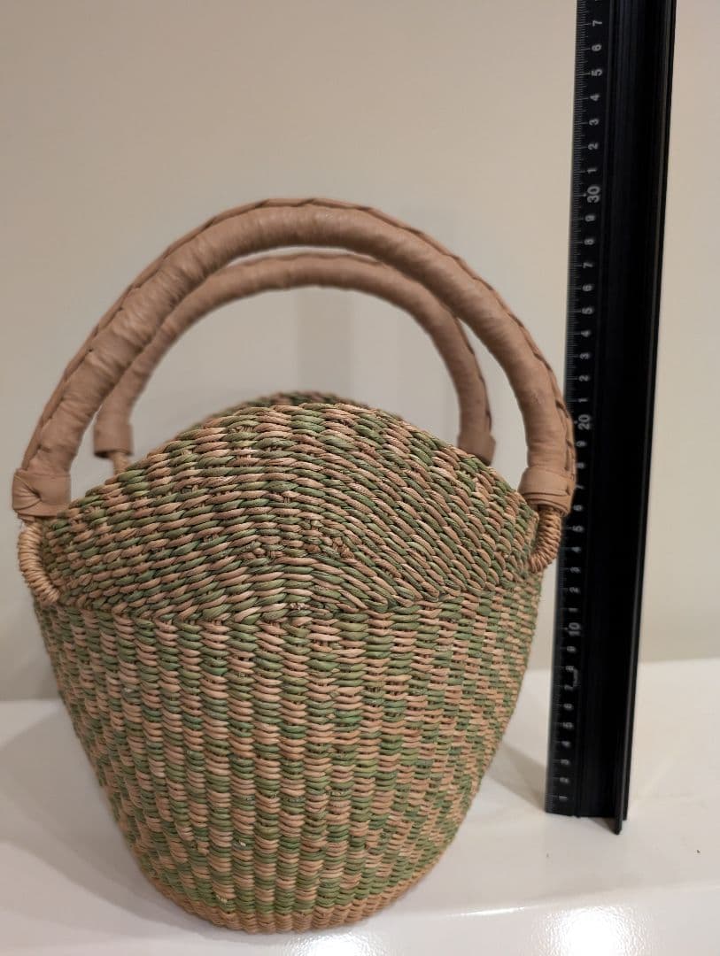 かごバッグ　革　円筒形