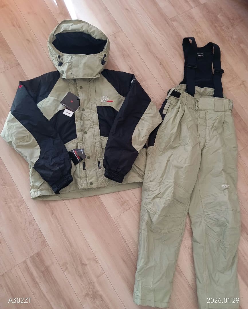 シマノ nexus 防寒着　Lサイズ