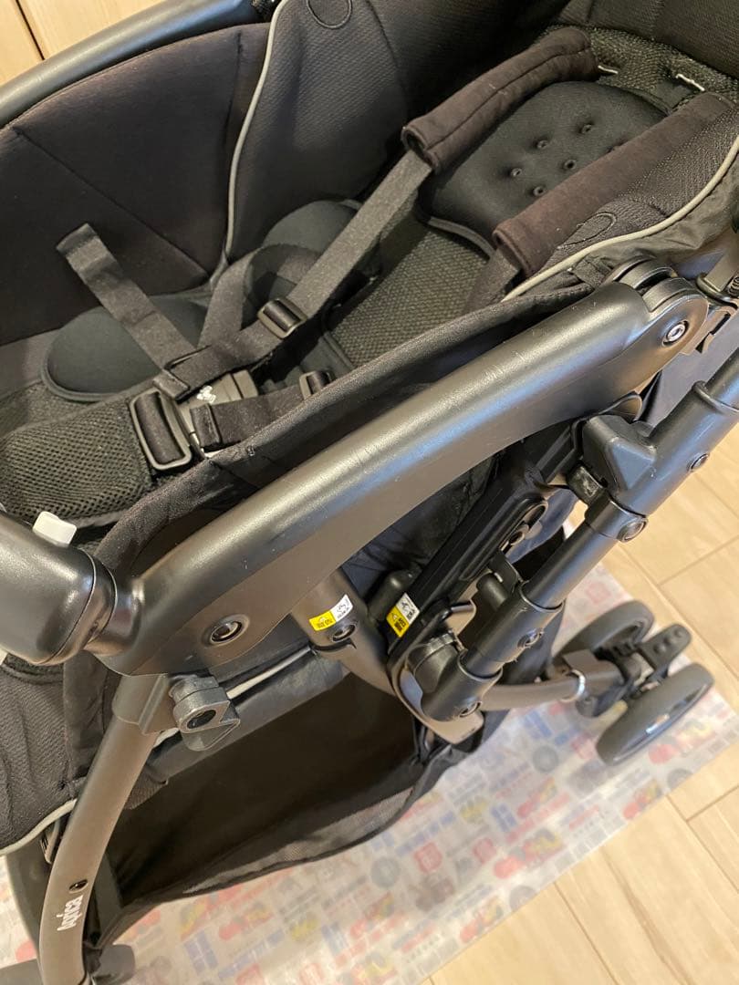 【2023年購入品 】Apricaラクーナクッションフリー　純正レインカバー付き