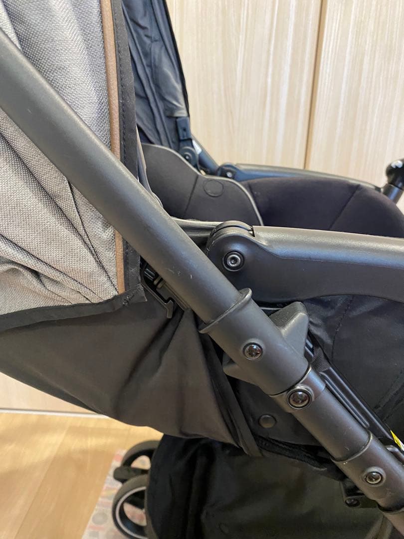 【2023年購入品 】Apricaラクーナクッションフリー　純正レインカバー付き