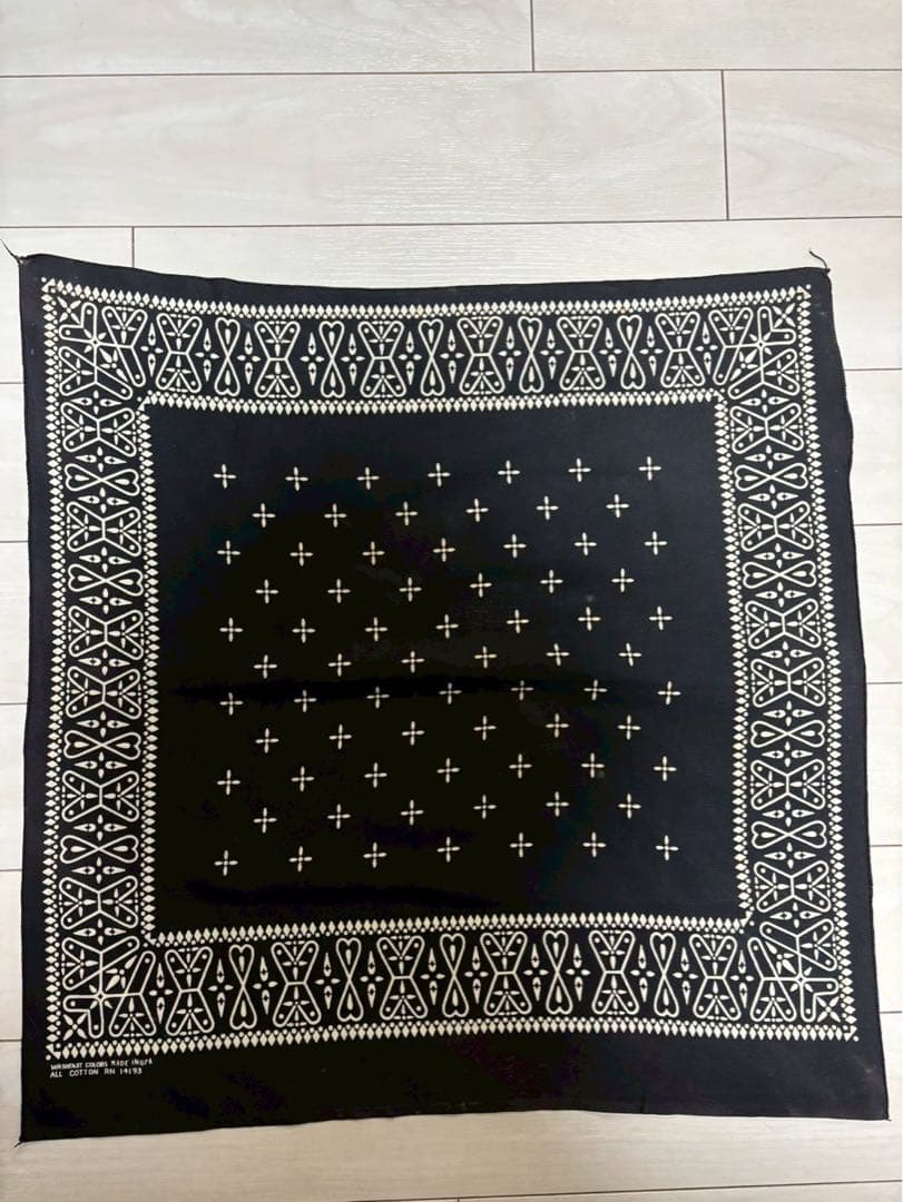 【美品vintage】希少黒　クロスバンダナ　ヴィンテージ　70s