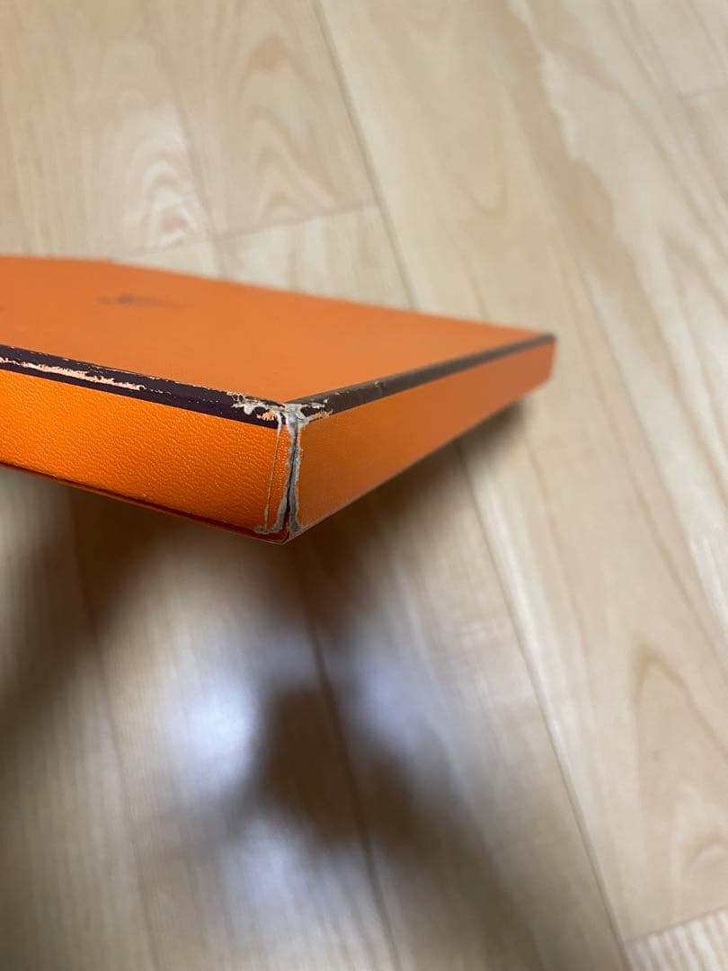 HERMES カレ90 スカラベ　シルクスカーフ