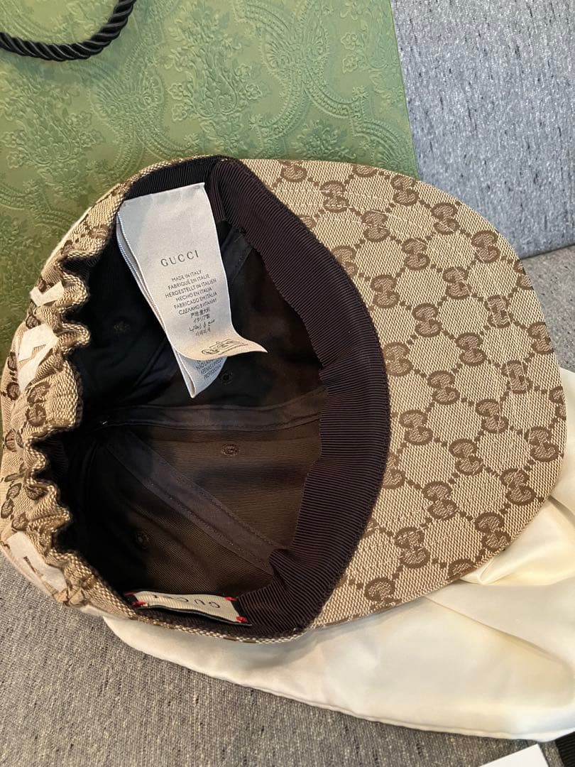 GUCCI GGパターン ベースボールキャップ Mサイズ、58cm