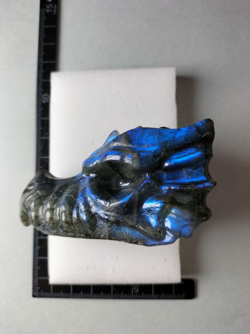 ＹuKaIxcheIページ 龍の頭(ドラゴンヘッド)の 置物です。