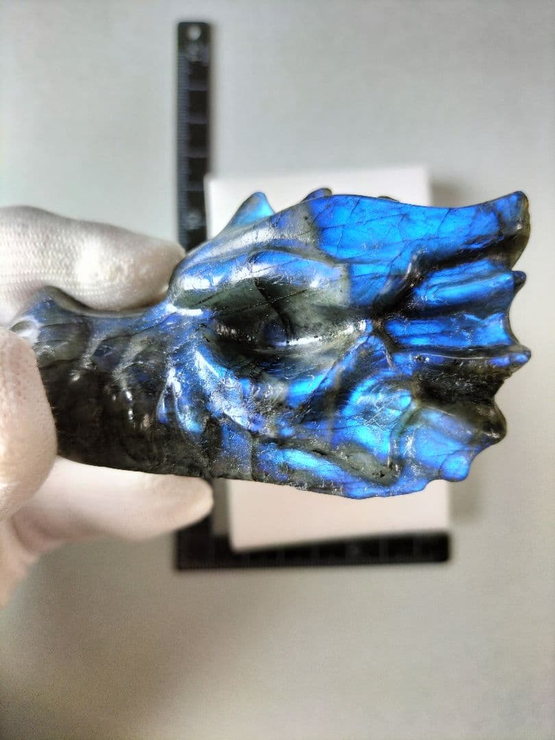 ＹuKaIxcheIページ 龍の頭(ドラゴンヘッド)の 置物です。