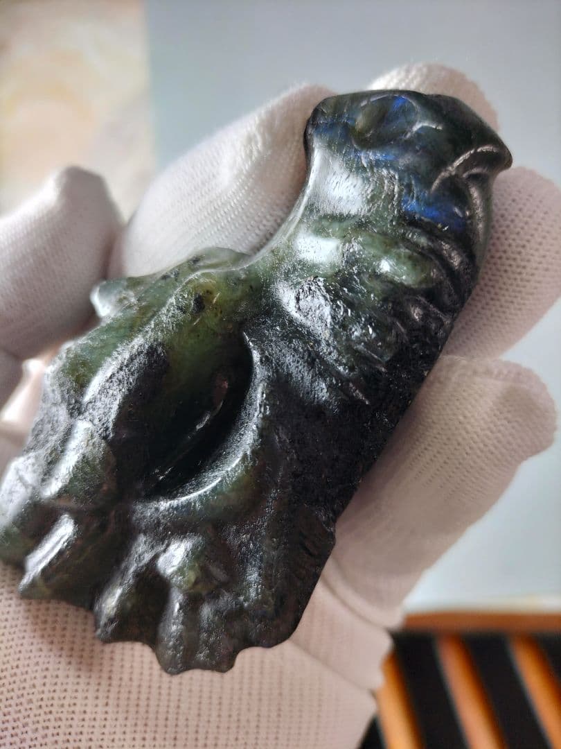 ＹuKaIxcheIページ 龍の頭(ドラゴンヘッド)の 置物です。