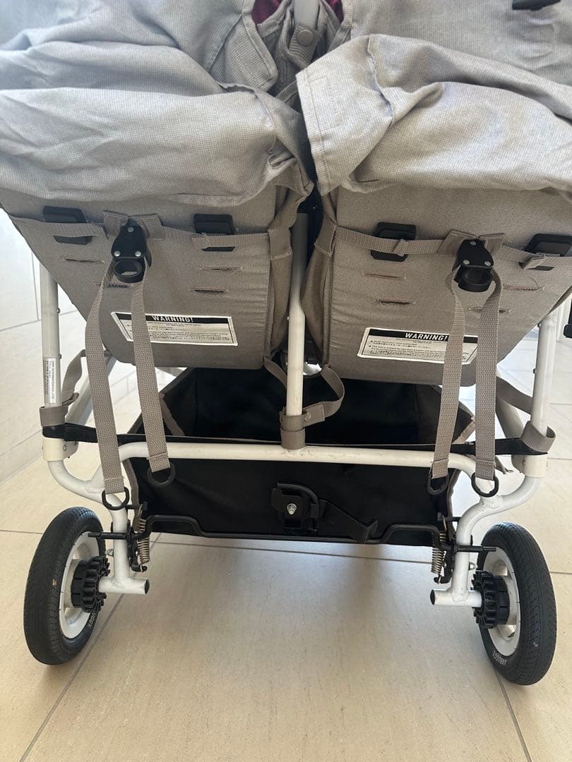 【alpha40】エアバキーココダブル 双子ベビーカー