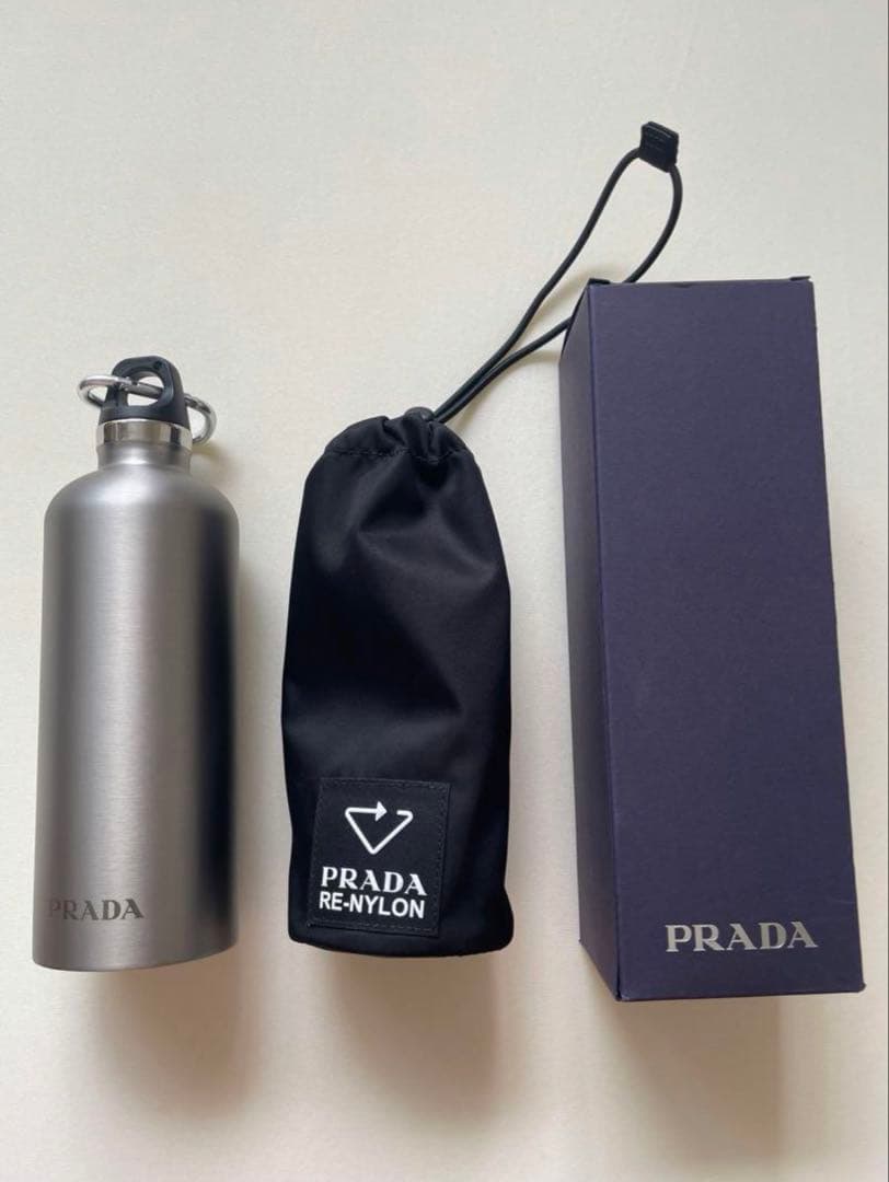 【新品未使用品】PRADA プラダ ステンレス 水筒 500ml シルバー