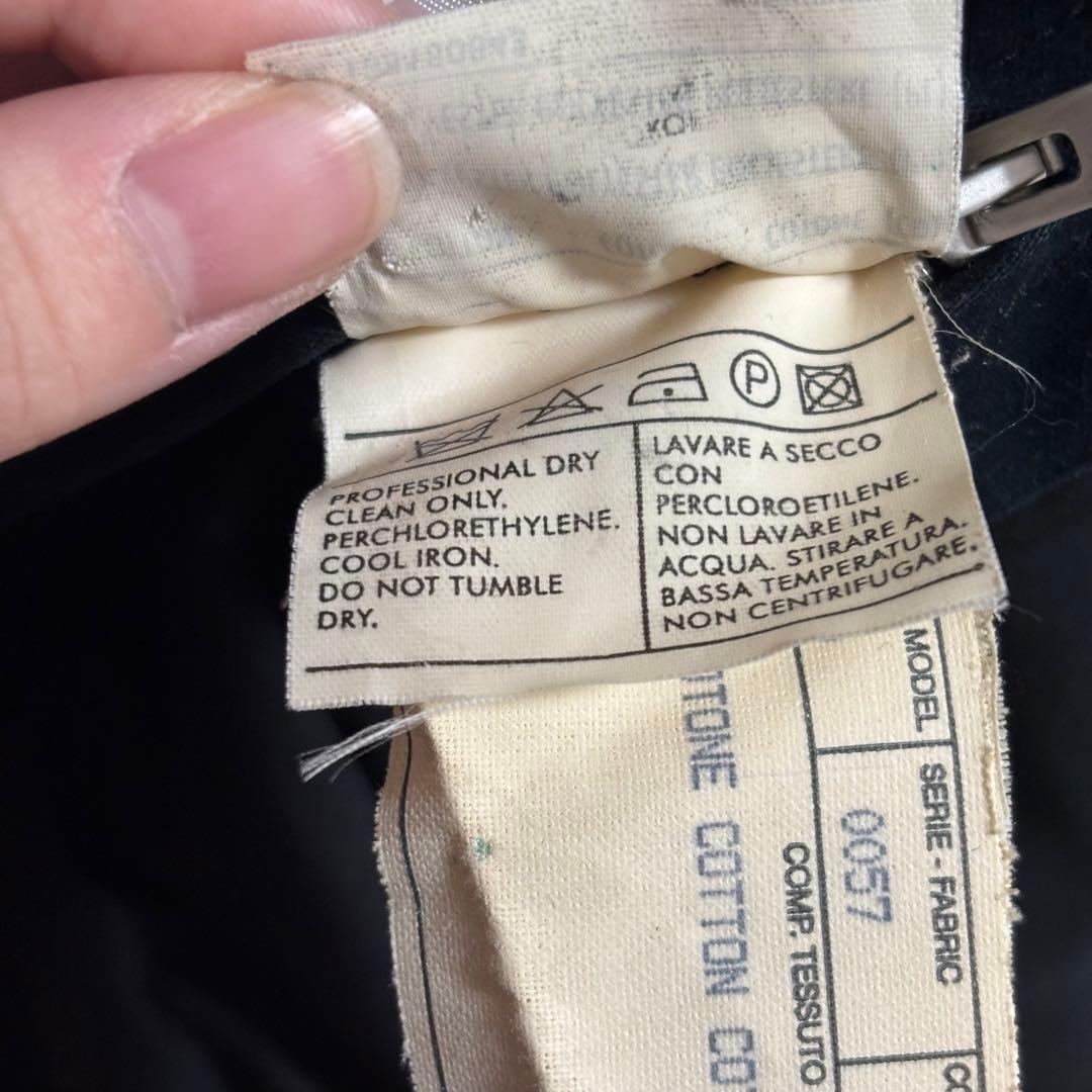 ✨大人気✨ サルヴァトーレフェラガモ　ガンチーニボタン　ステンカラーコート紺54