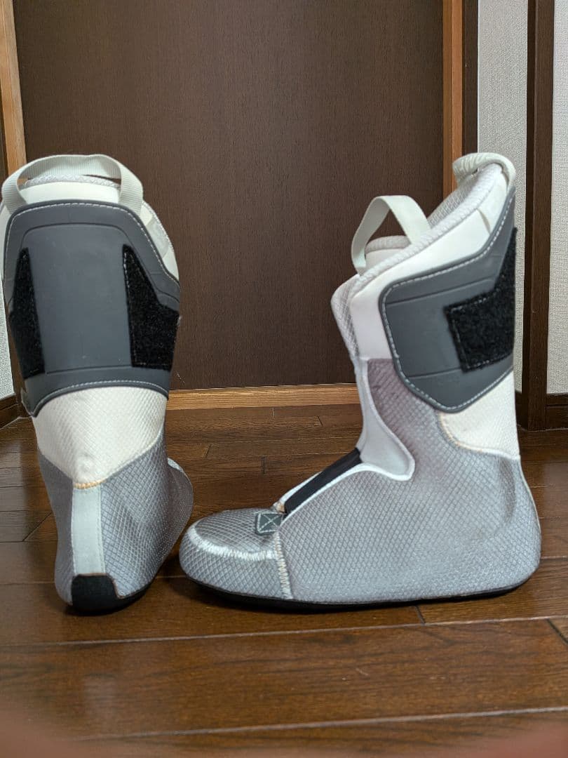 レグザム　ジュニアレーシングスキーブーツ　23cm