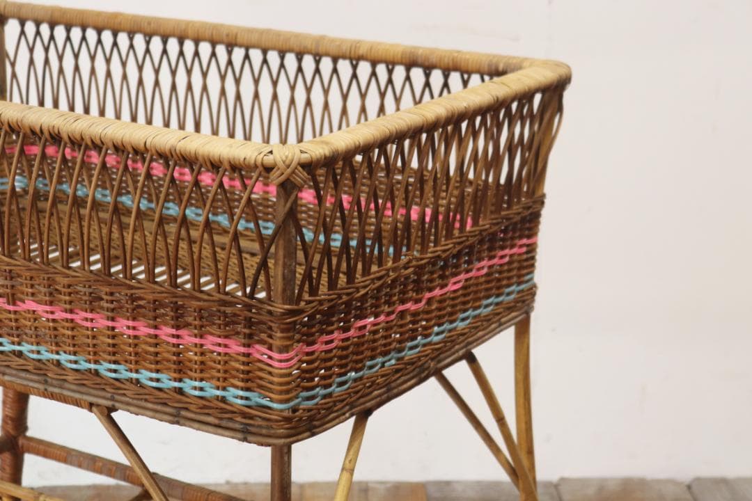 ラタン 籐 脱衣籠 かご ランドリー ラック スタンド 収納 脚付き ナチュラル