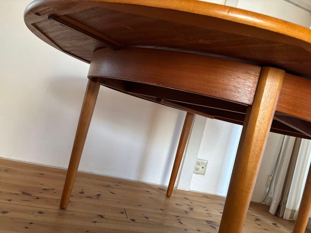 Jentique/ジェンティーク　ラウンドエクステンションテーブル