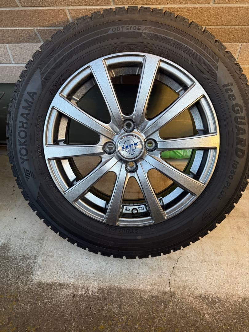 185/65R15 スタッドレス　４穴　PCD100