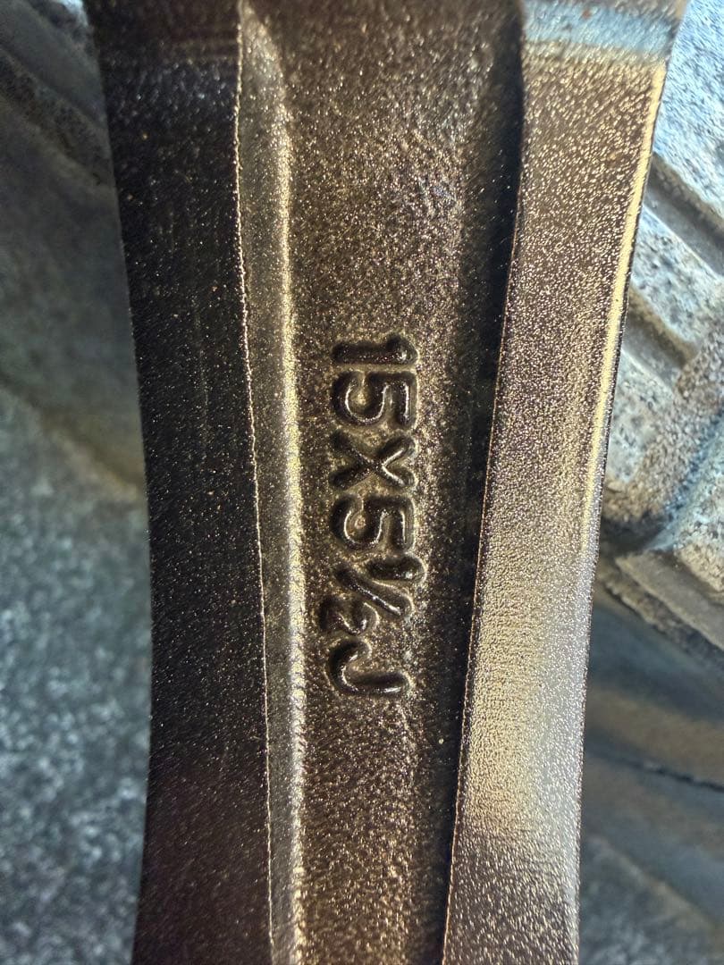 185/65R15 スタッドレス　４穴　PCD100