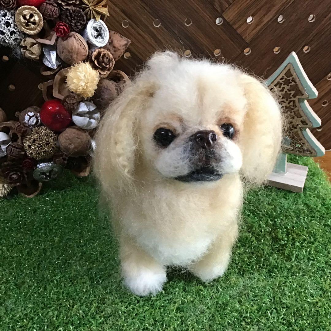 ペキニーズ立ち姿（クリーム）