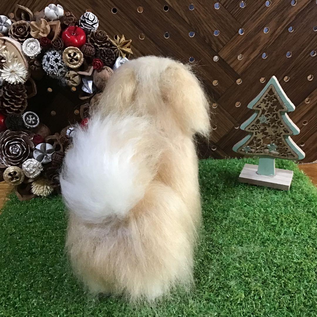 ペキニーズ立ち姿（クリーム）