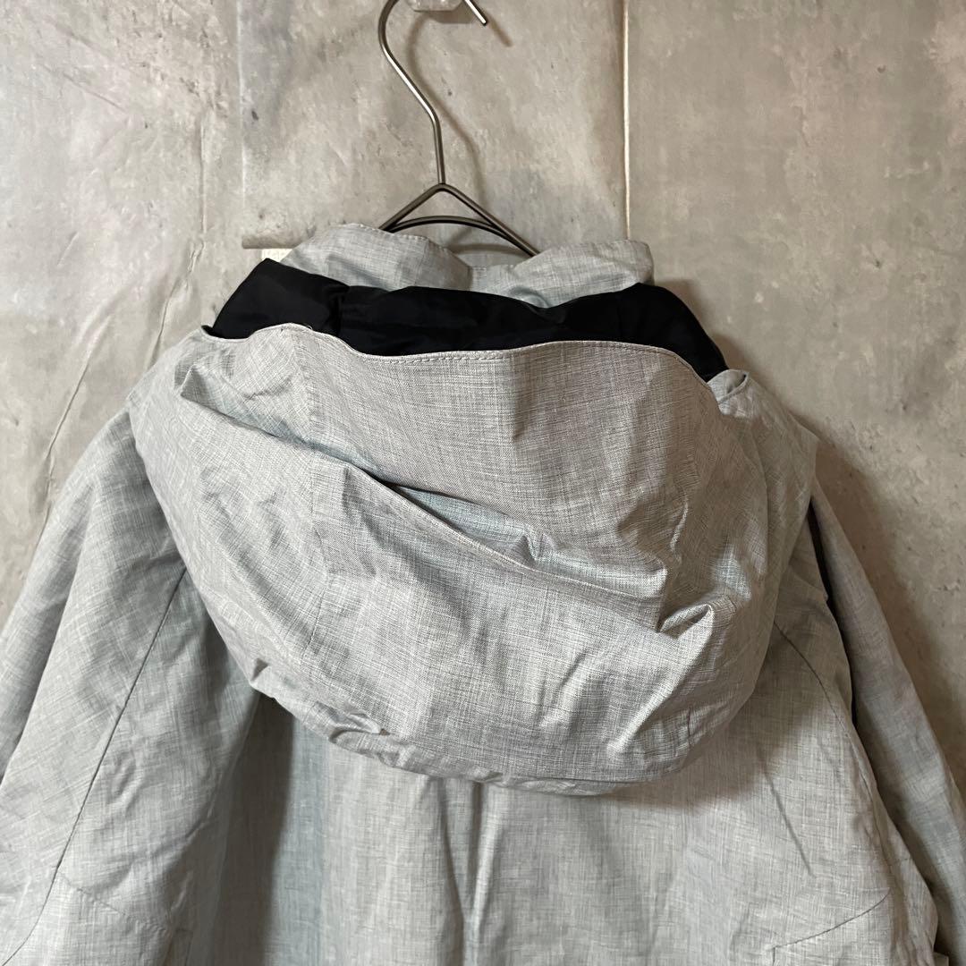 Burtonバートンスキーウェアスノーボードジャケットパーカーフード付白ホワイト