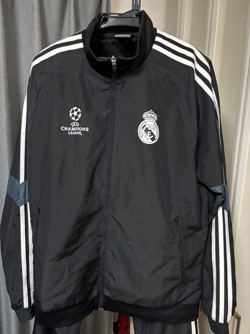 アディダス レアルマドリード チャンピオンズリーグ ウィンドブレーカー上下セット