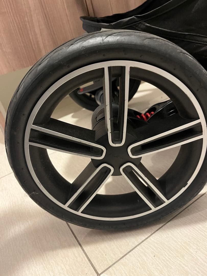 な*ら様 NUNA mixx nextベビーカー