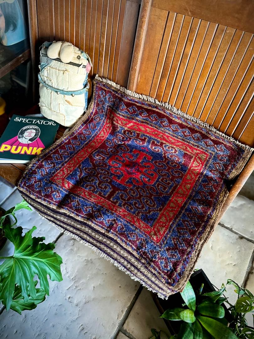 トライバルラグ　ヴィンテージラグ　バルーチ族　アフガン　ミニラグ　プリミティブ