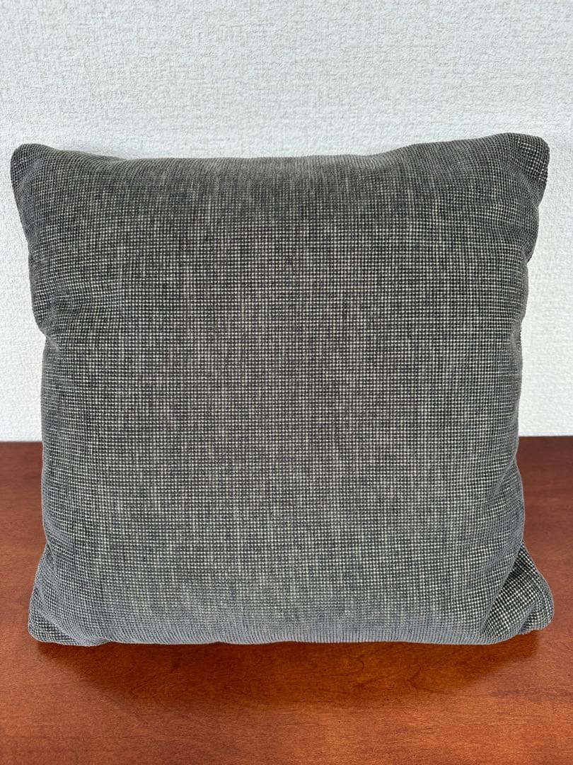 展示品 arflex アルフレックス クッション 天然羽毛 ※r2