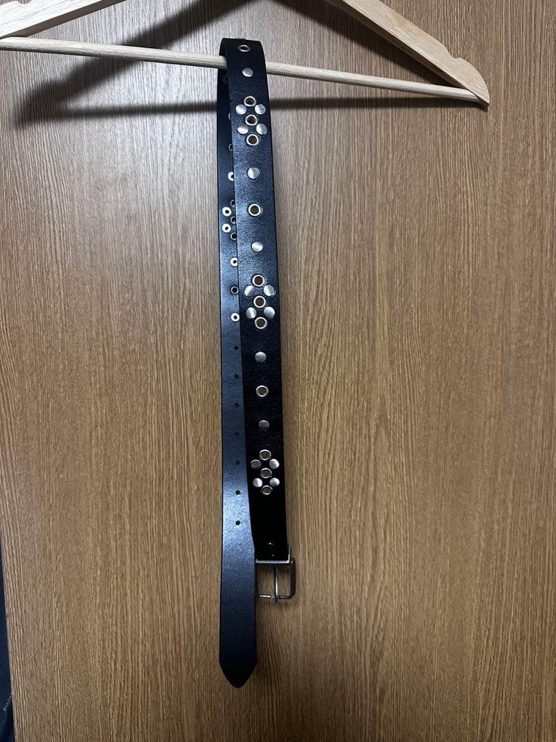 LEMAIRE スタッズ付きブラックレザーベルト