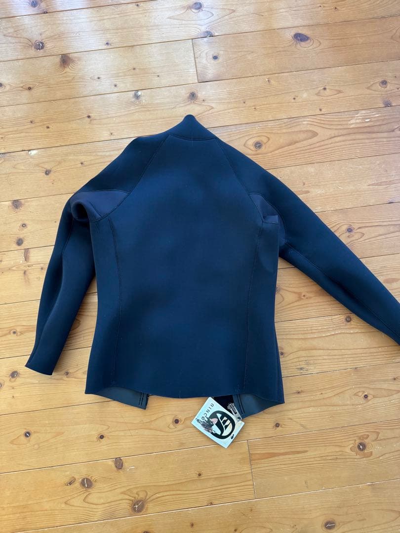 RINCON タッパー フルジップ　Ｌ－Ｒ