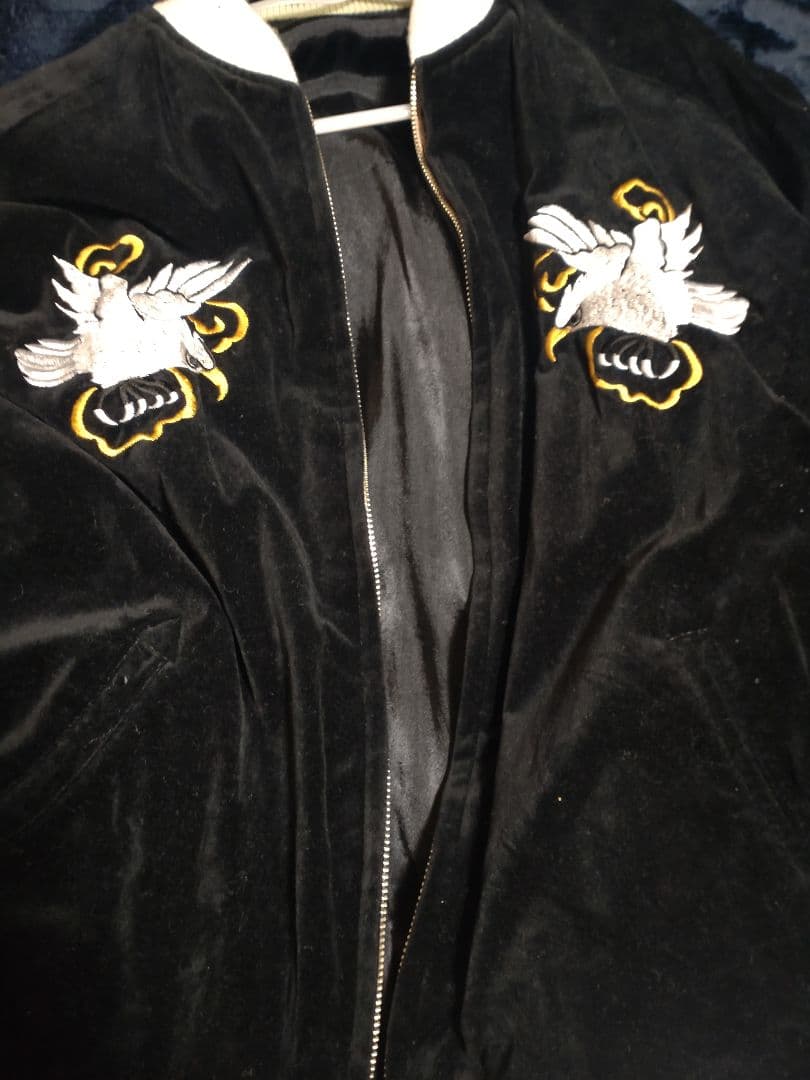 日本製 鷲刺繍 ベルベットスカジャン