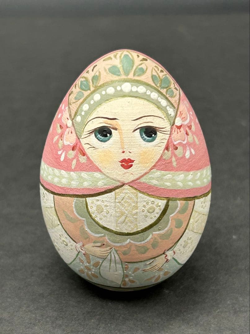 木製　ロシア雑貨　イースターエッグ　作家名あり