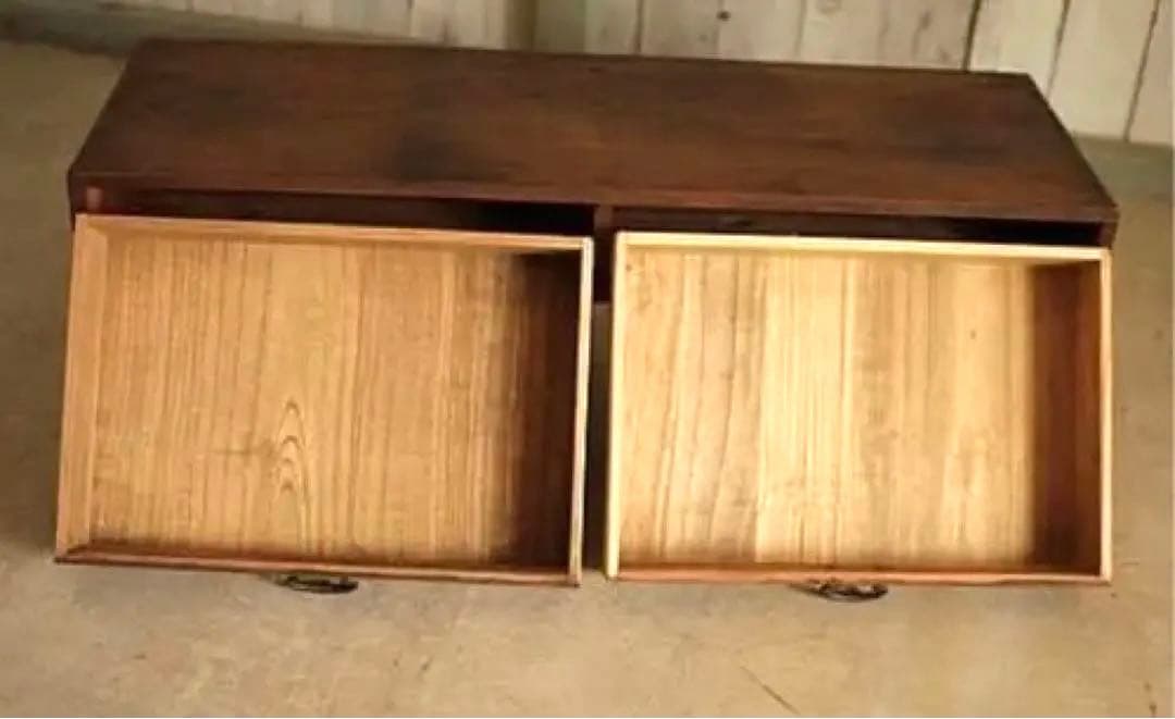 古く味のある木製の机　引き出し2杯　ローテーブル　作業台　古家具　古民家