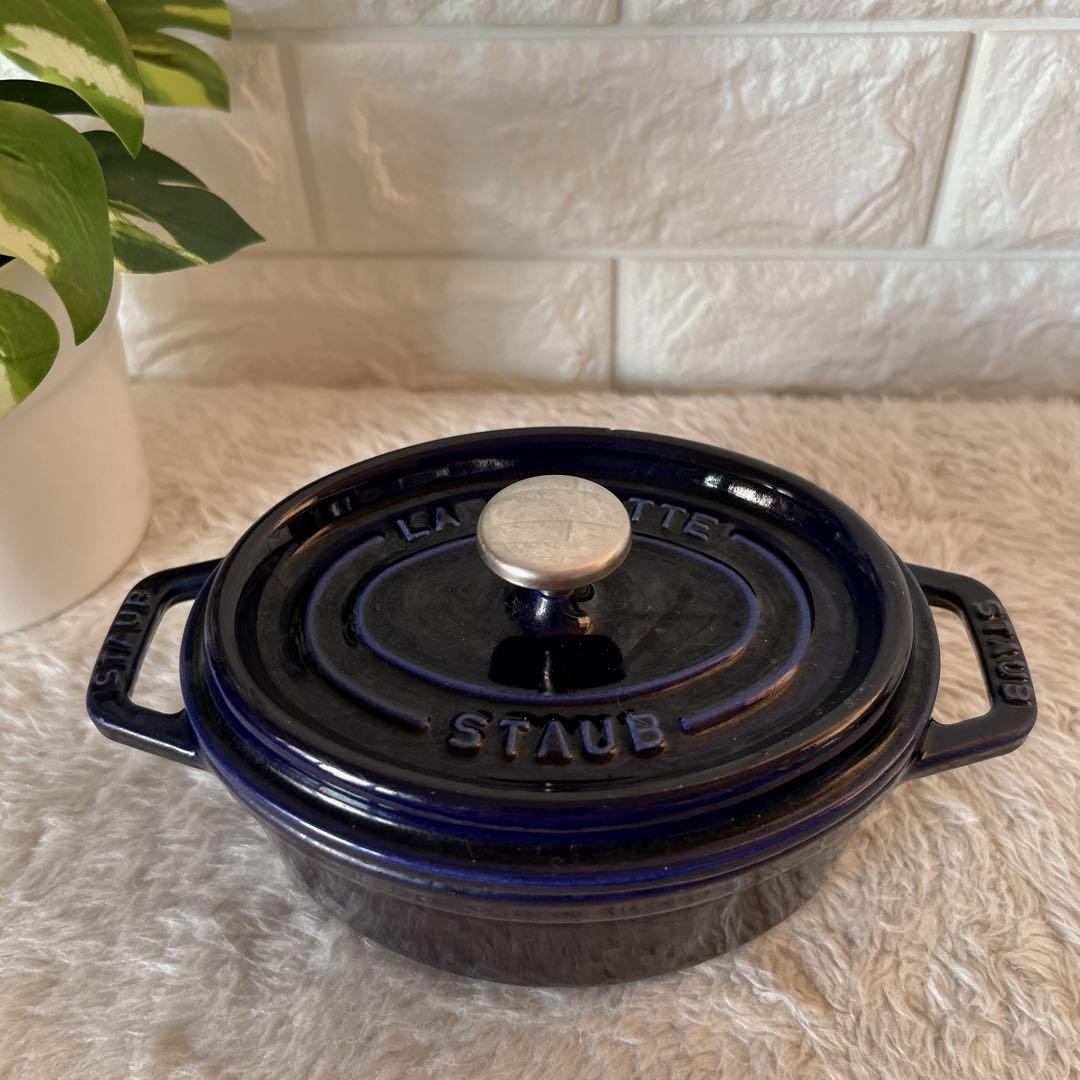 人気色　ストウブ ピコ・ココット オーバル 15cm グランブルー ホーロー 鍋
