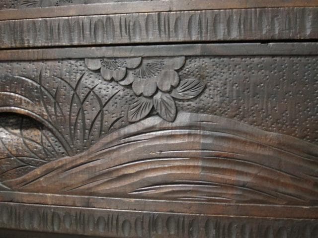 長野県 伝統工芸品 軽井沢彫り 桜 彫刻 4杯抽斗 時代箪笥/整理箪笥/チェスト
