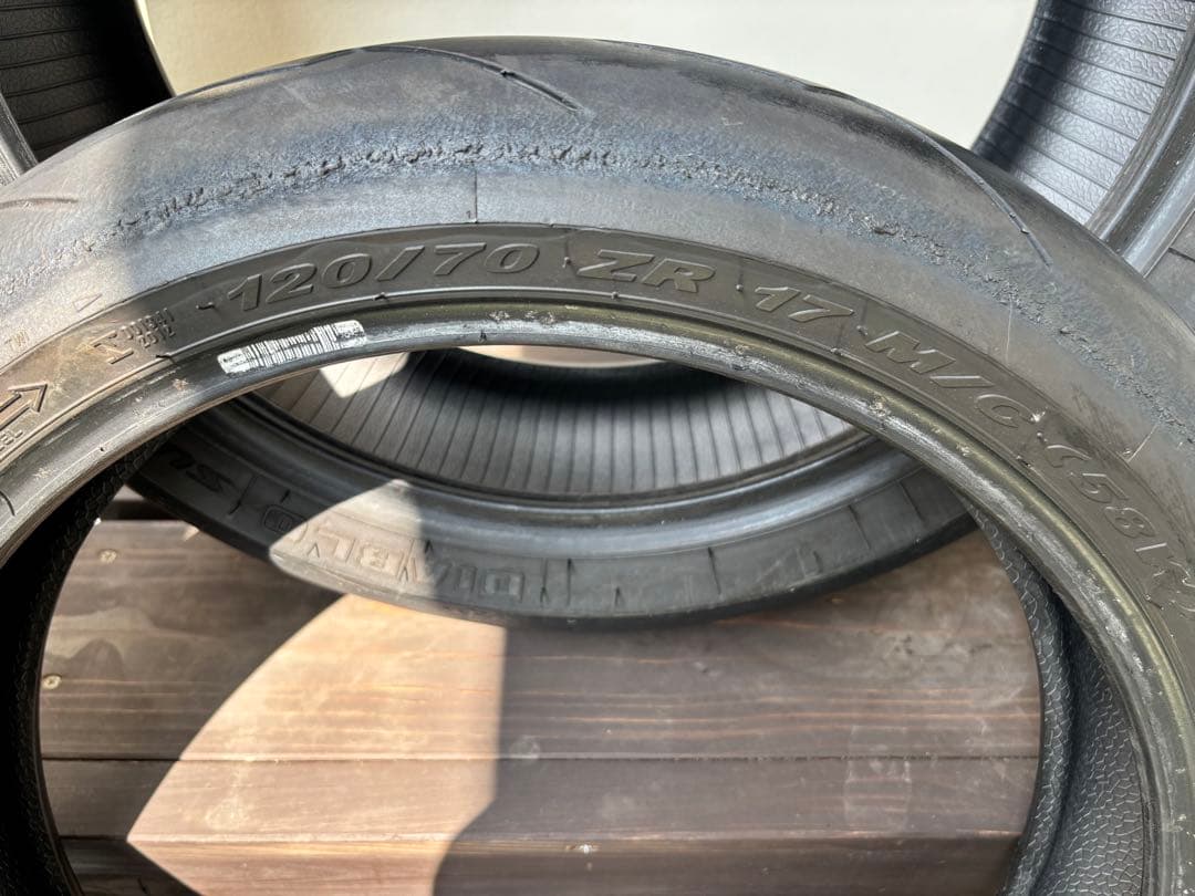 【中古バイクタイヤ】ピレリ・スーパーコルサ ・SP/V2 前後セット