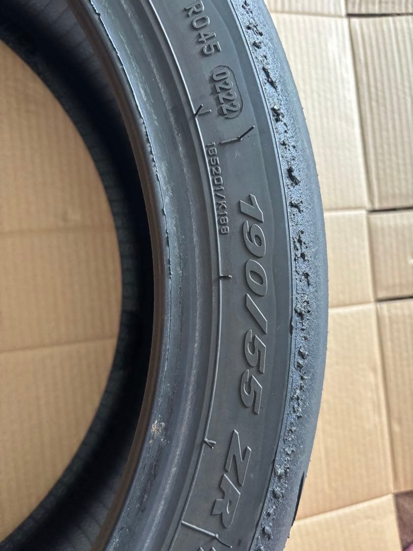 【中古バイクタイヤ】ピレリ・スーパーコルサ ・SP/V2 前後セット