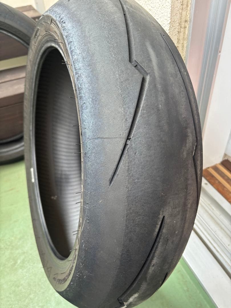 【中古バイクタイヤ】ピレリ・スーパーコルサ ・SP/V2 前後セット