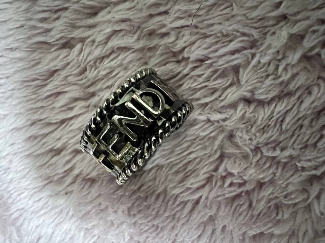 FENDI ローマ　リング　S