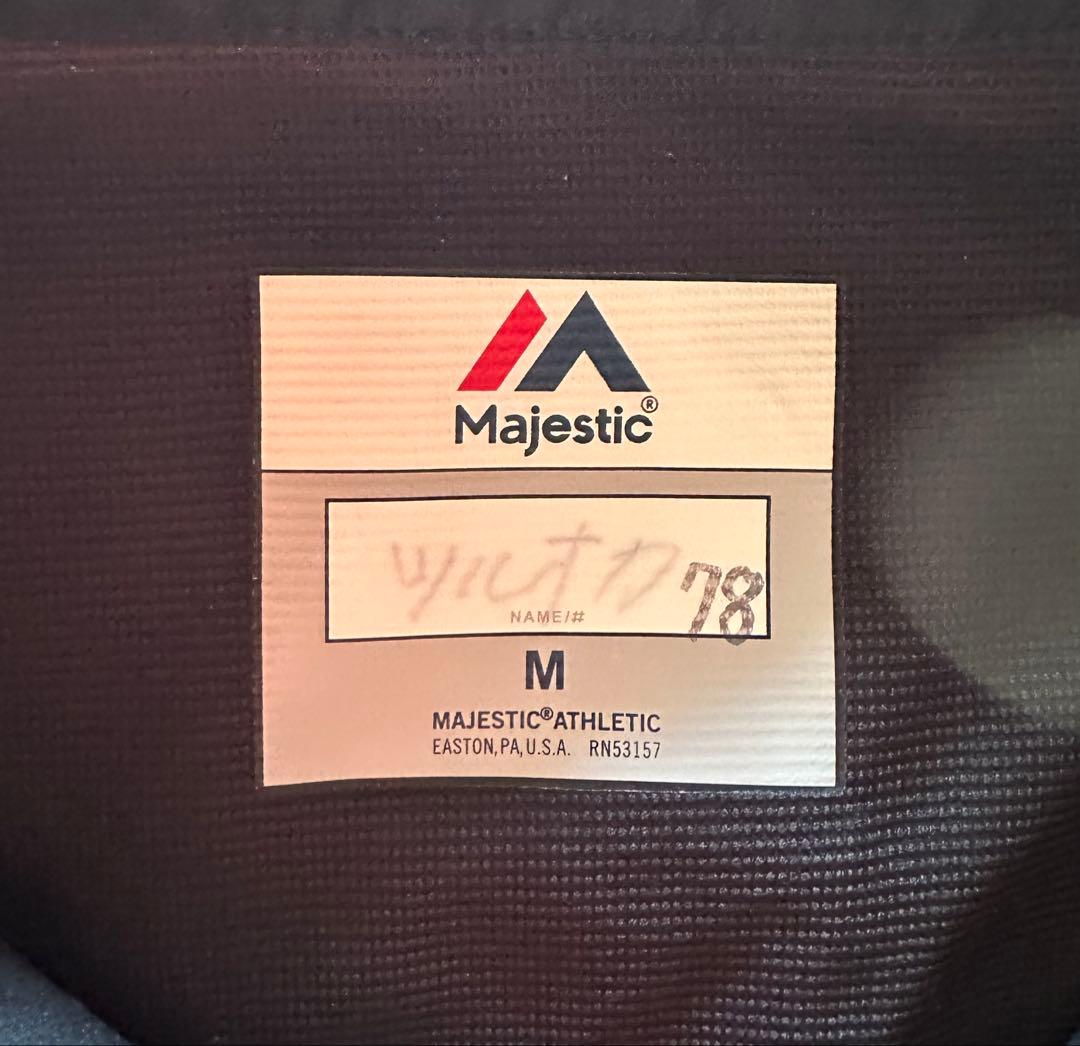 千葉ロッテマリーンズ　鶴岡コーチ　長袖シャカシャカ　背番号78