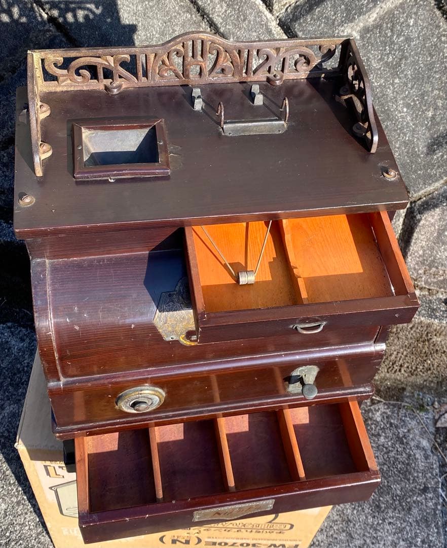 j*s様 レトロな レジスター アンティーク 金銭登録機 金庫