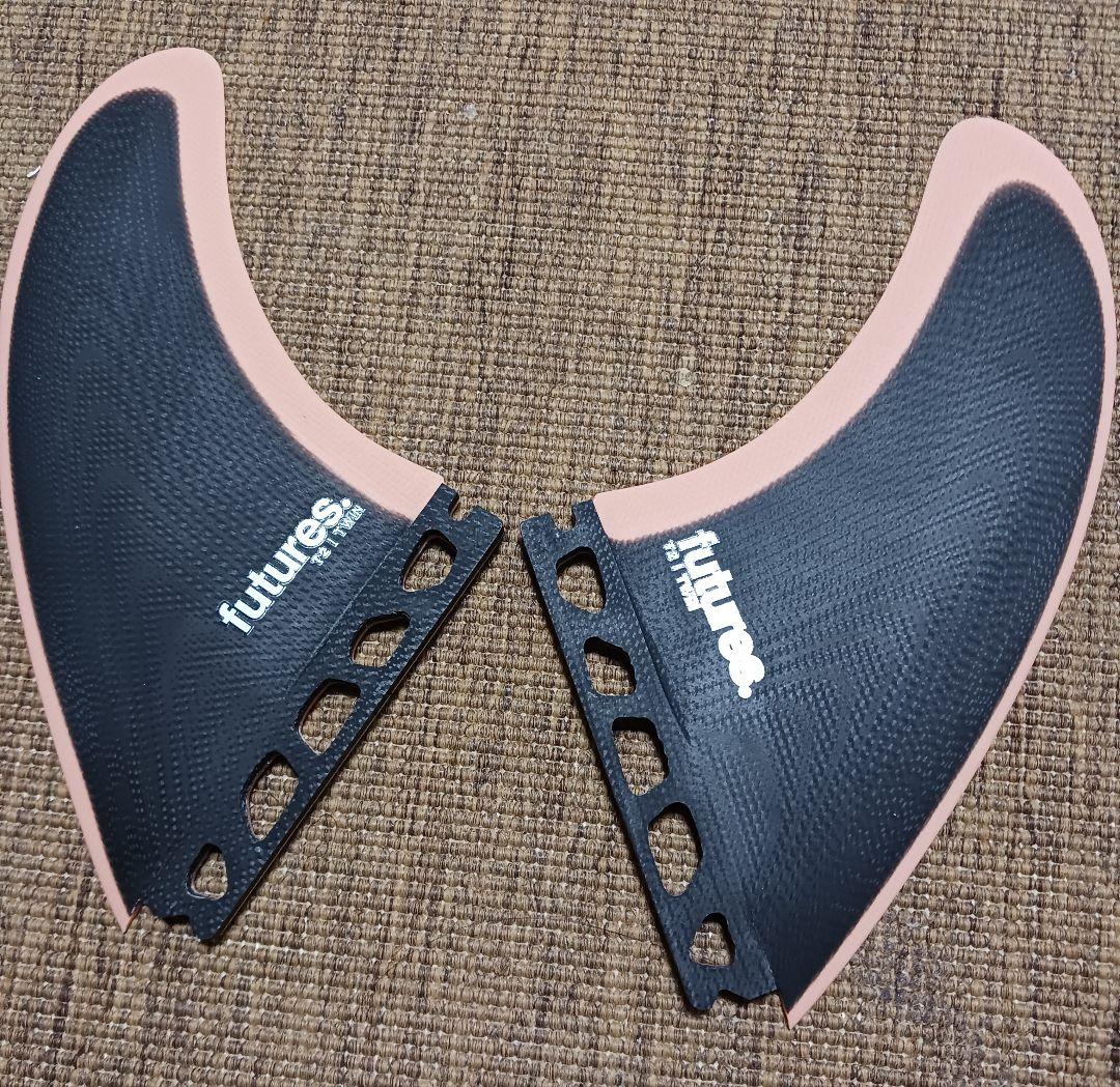 新品　サーフィン　T2 ツインフィン