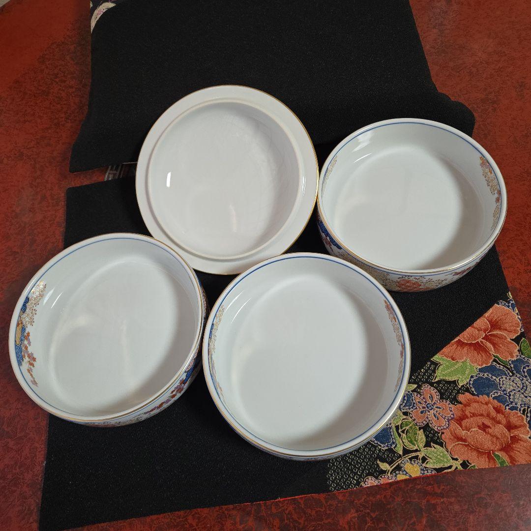 【希少な未使用美品】有田焼 其泉窯 染錦春秋紋　三段重