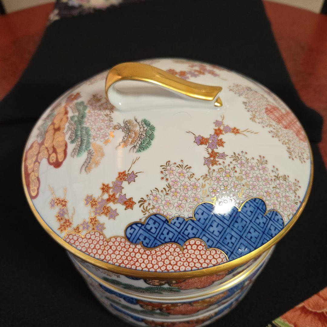 【希少な未使用美品】有田焼 其泉窯 染錦春秋紋　三段重