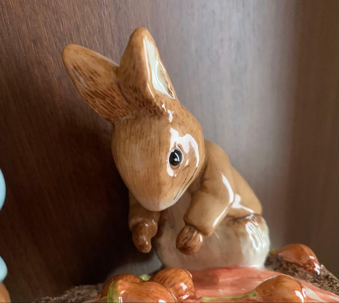 ピーターラビットとベンジャミン タブロー たまねぎ フィギュリン 置物