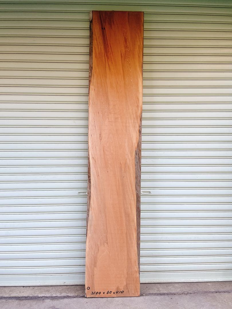 天然　桂　木材　天板　無垢材　一枚板　テレビ台　棚板　デスク　カウンターテーブル