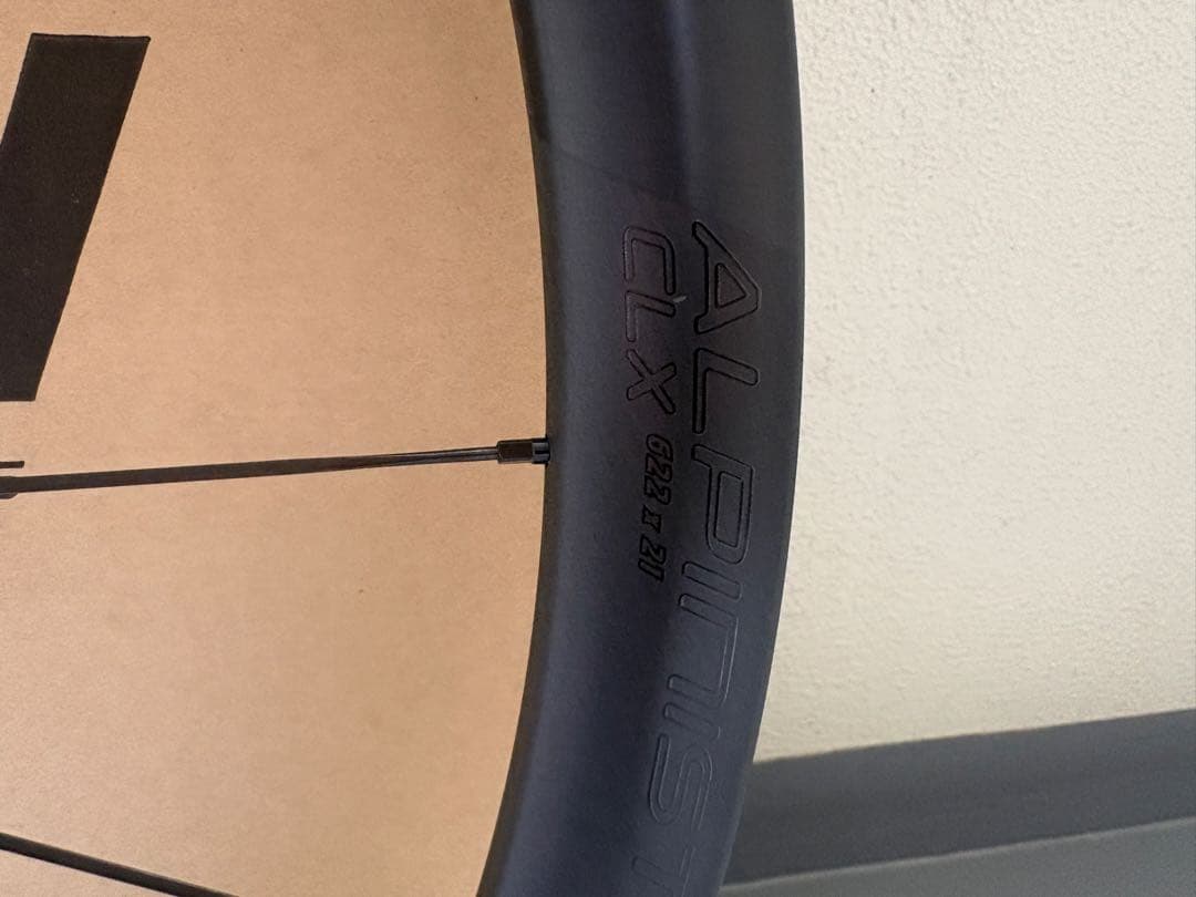 roval ALPINIST CLX II 軽量カーボンホイール 白ロゴ