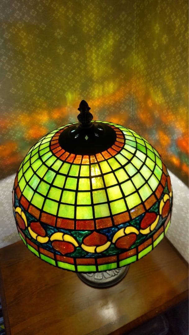 ステンドグラス ドーム型ランプ