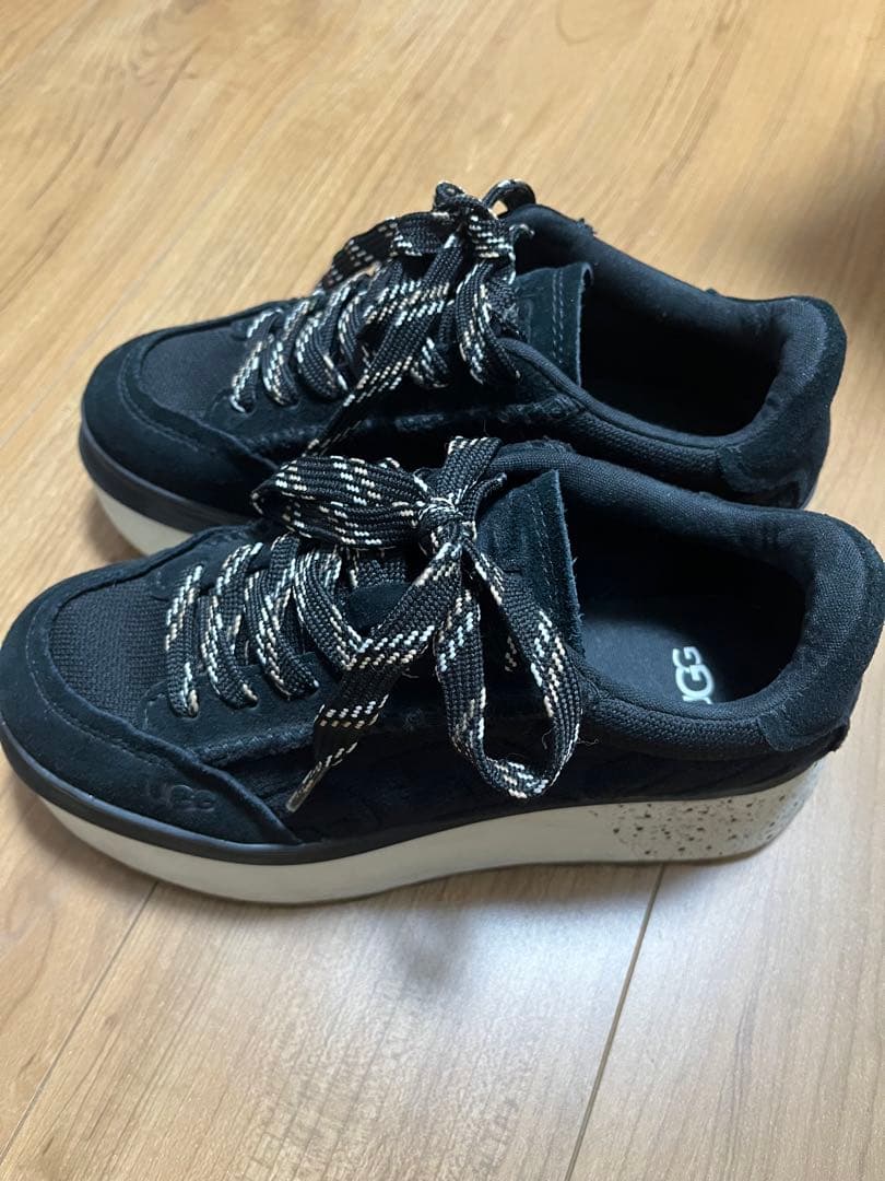 ugg 厚底 24